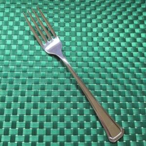 1 Oneida Maestro St. Leger Dinner Fork Stainless Glossy Single Fork USA SSS VTG